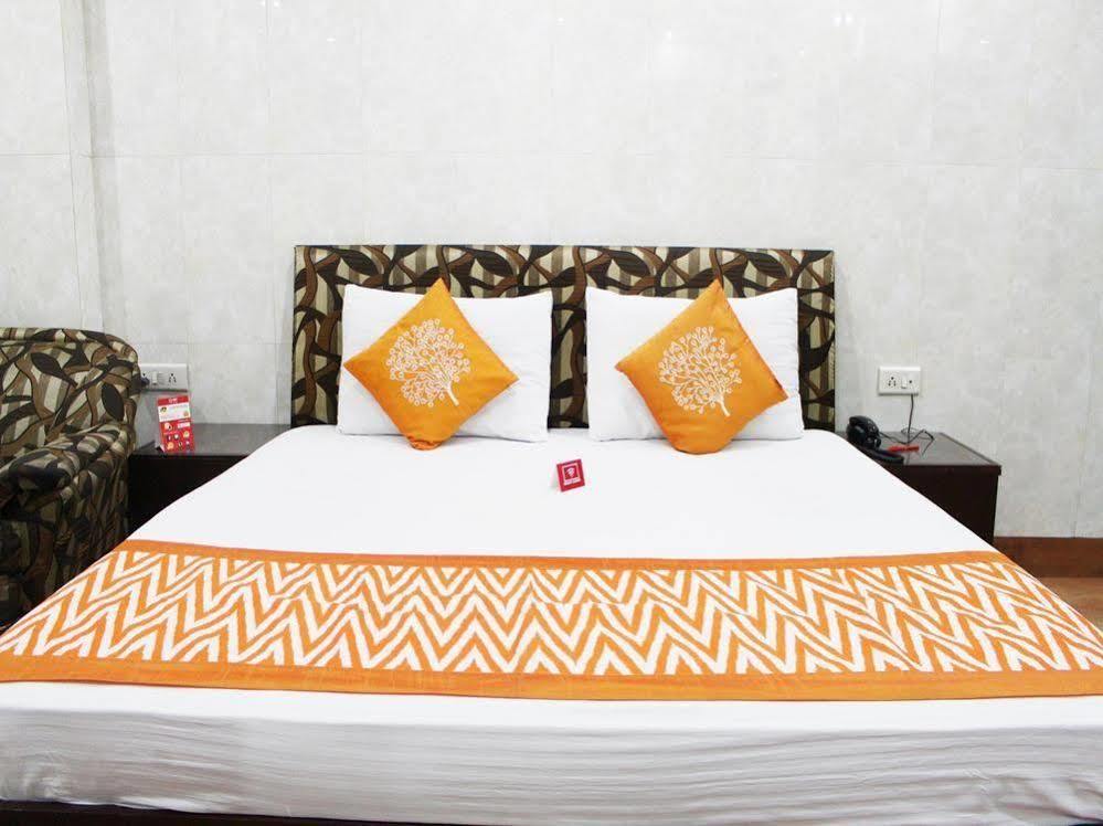 Oyo 2705 Hotel Preet Palace Nové Dillí Exteriér fotografie