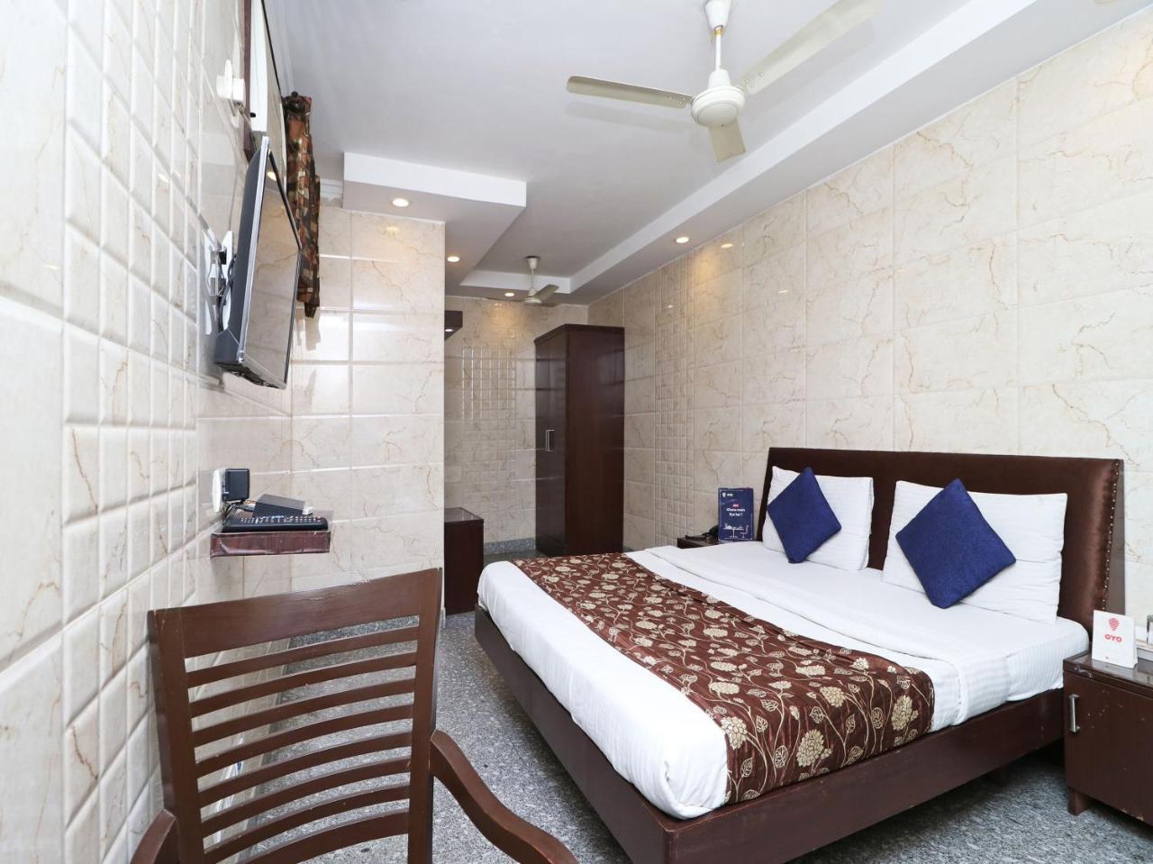 Oyo 2705 Hotel Preet Palace Nové Dillí Exteriér fotografie