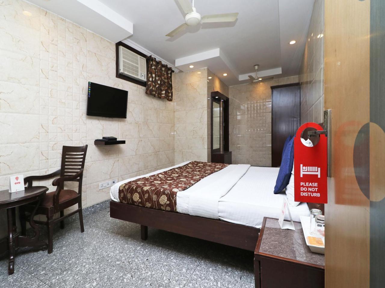 Oyo 2705 Hotel Preet Palace Nové Dillí Exteriér fotografie