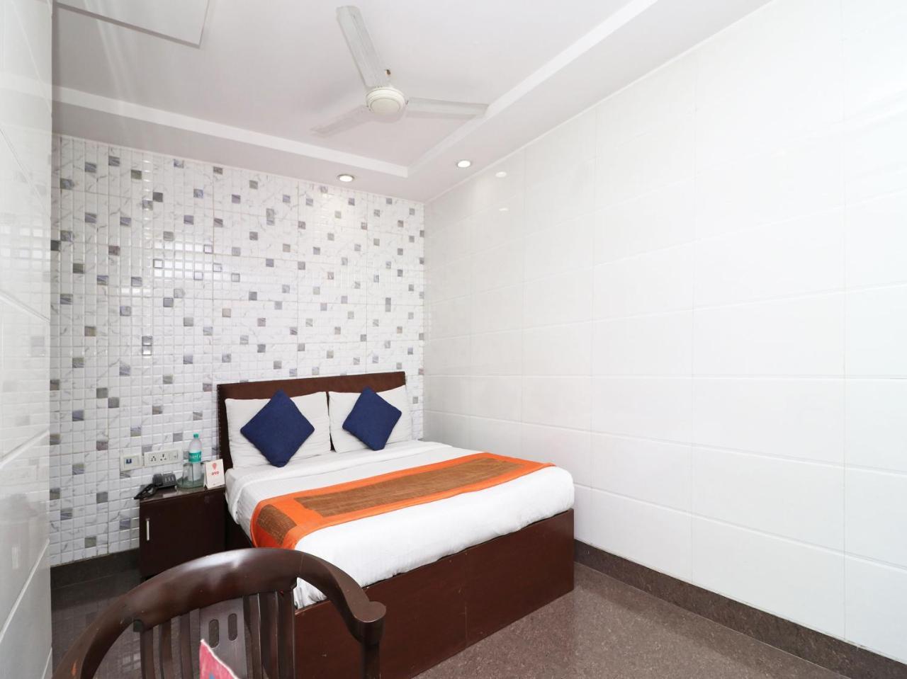 Oyo 2705 Hotel Preet Palace Nové Dillí Exteriér fotografie